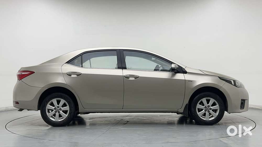 Toyota Corolla Altis 1.8 G, 2014, Petrol