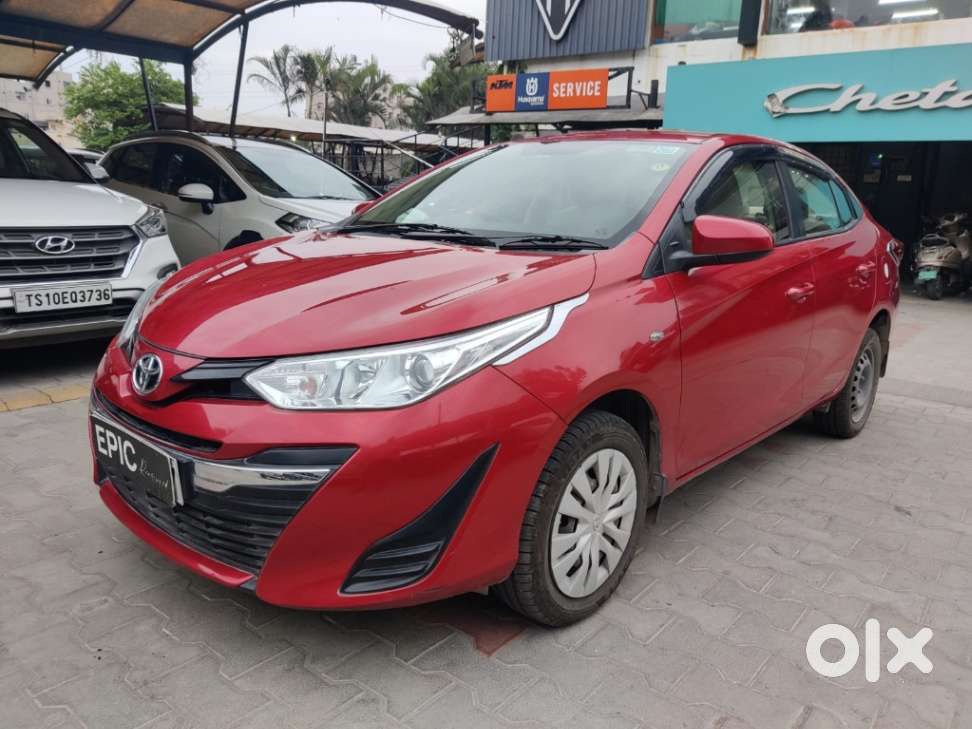 Toyota Yaris J Cvt, 2018, Petrol