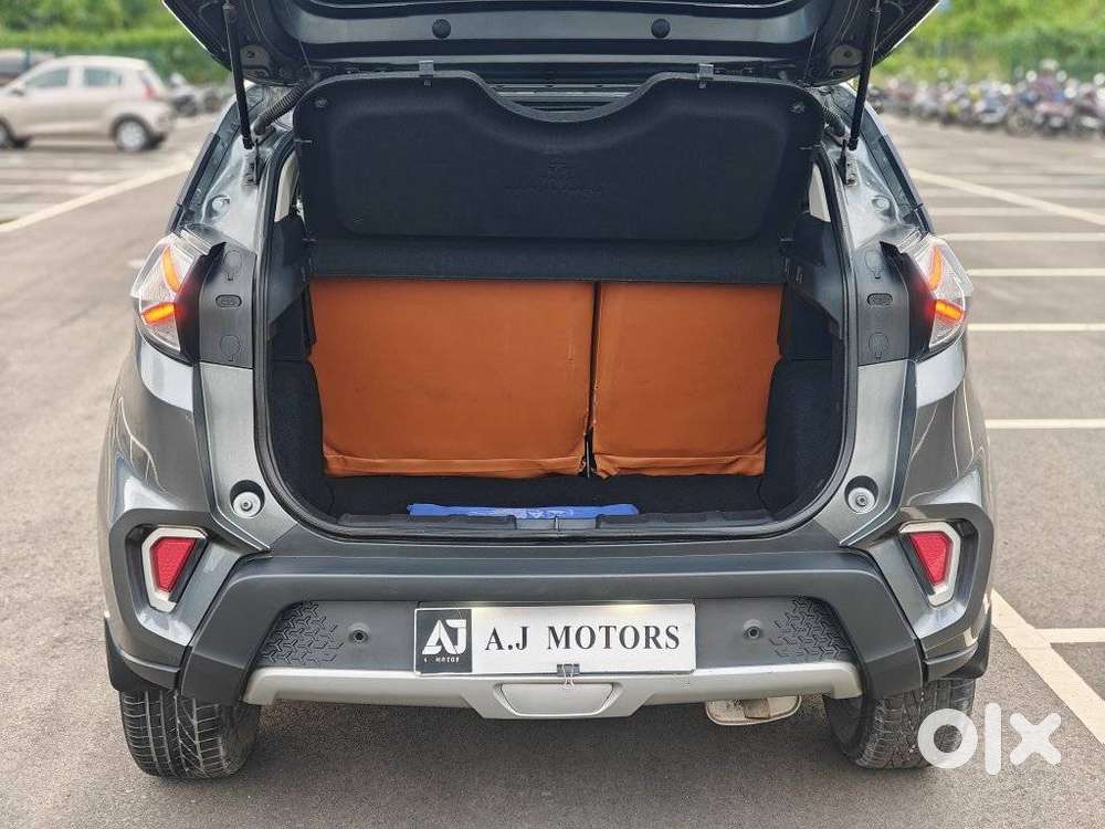 Tata Nexon Xz Plus (hs), 2022, Petrol