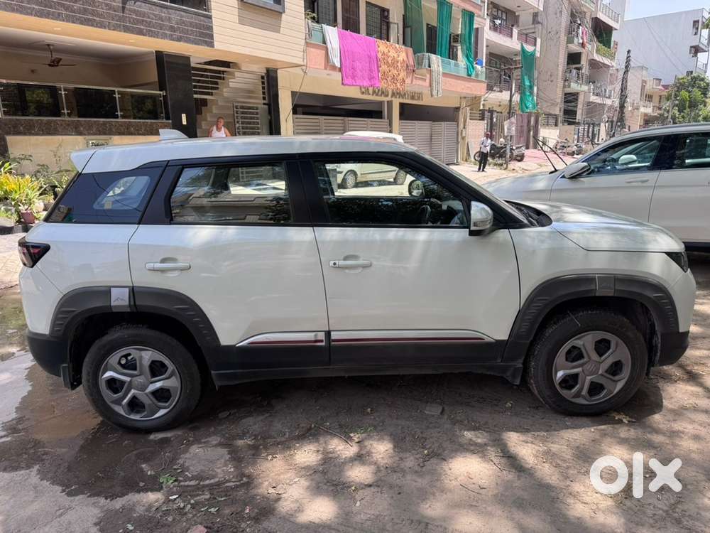Maruti Suzuki Brezza Petrol Well Maintained