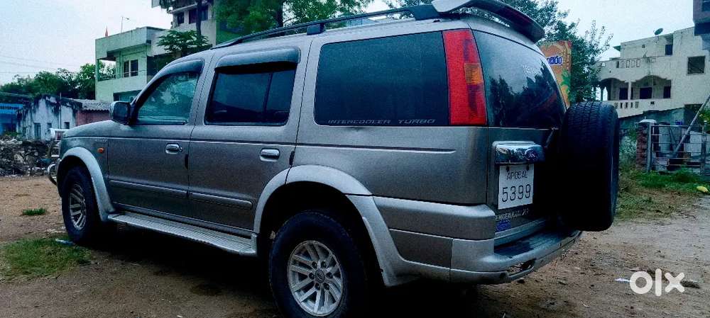 Ford Endeavour 2005 Diesel Well Maintained , Ac Not,working Remaining