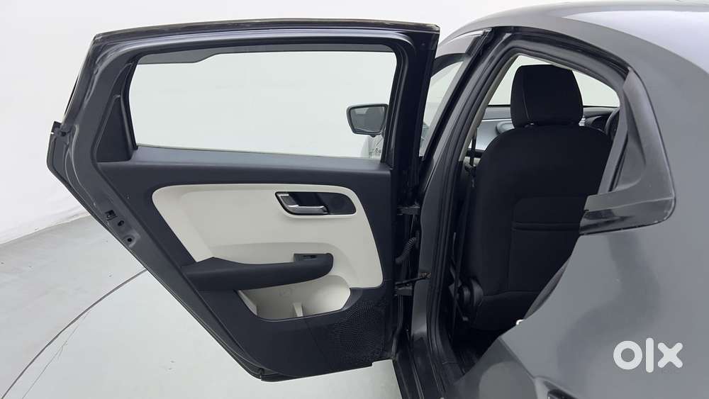 Tata Altroz Xz, 2022, Petrol