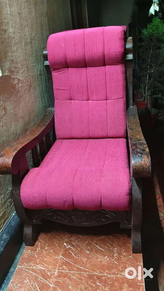 5 seater sofa made of teak for sale...