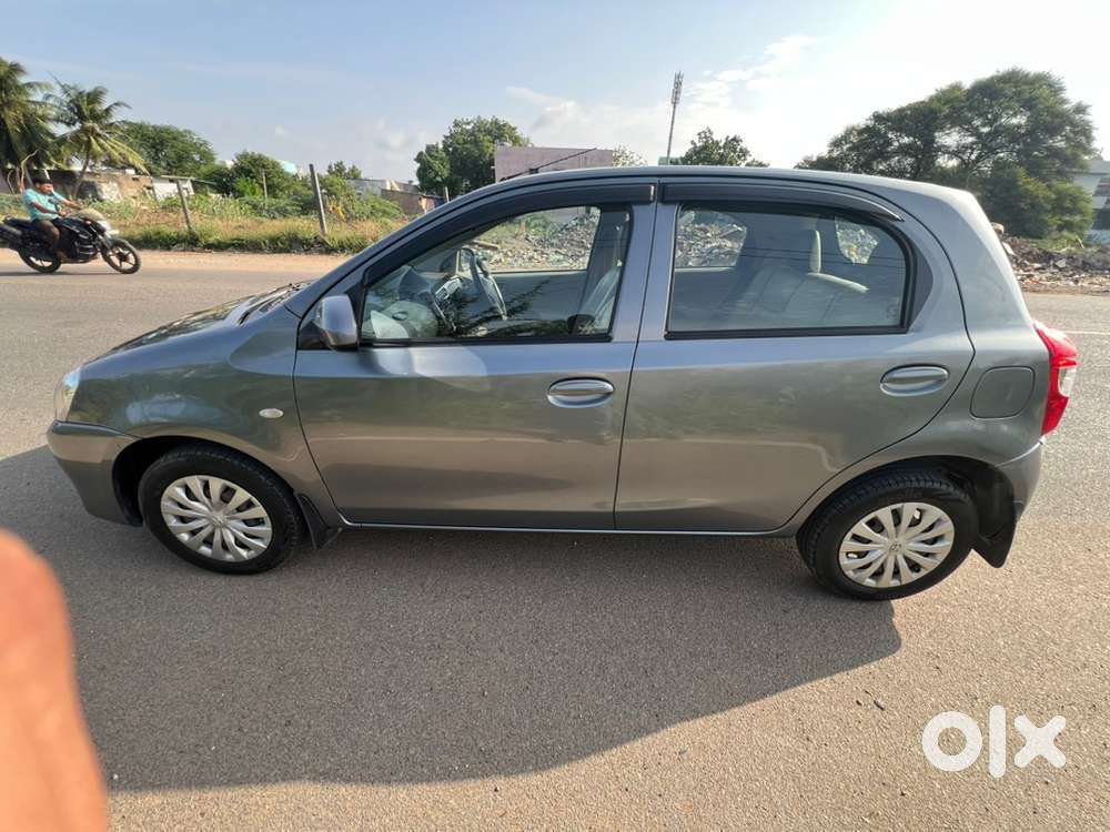 Toyota Etios Liva 2016