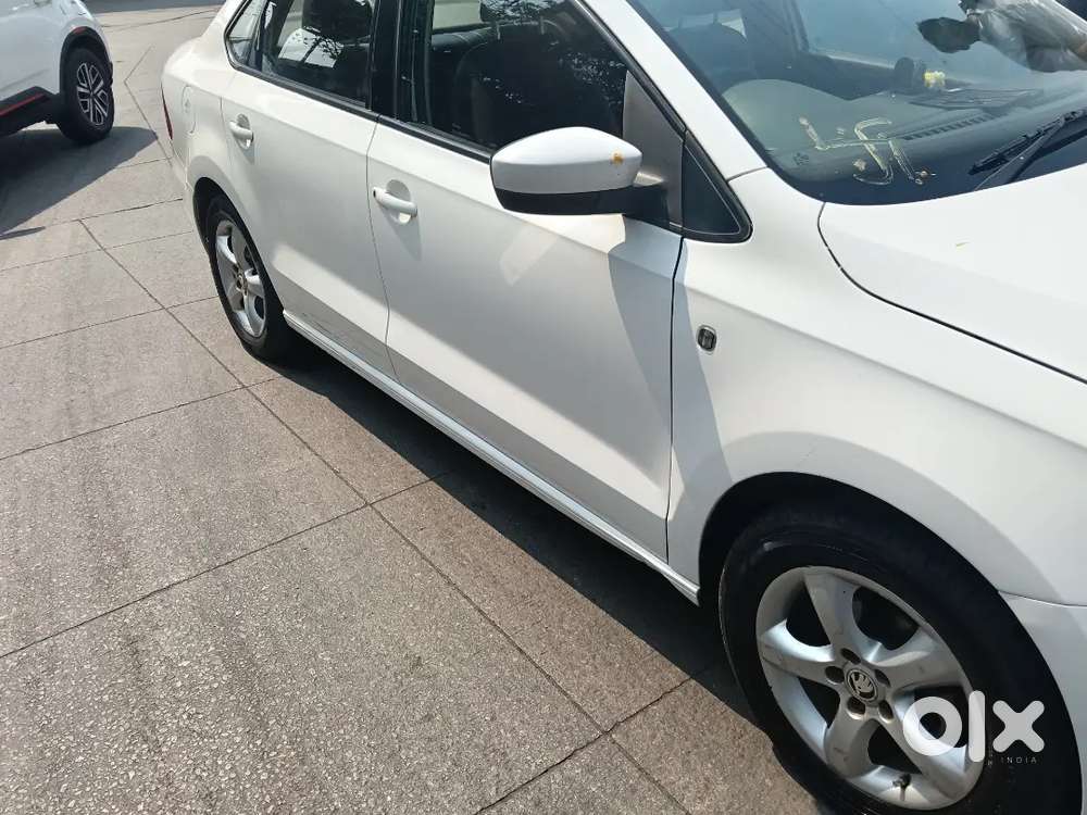 Skoda Rapid Tsi Active 2015