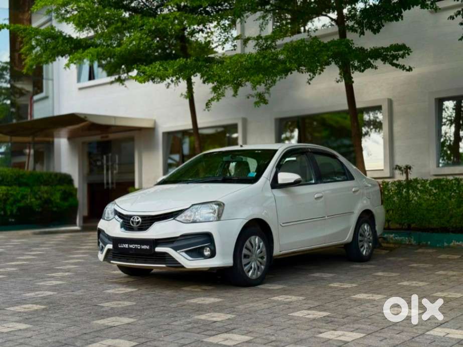 Toyota Etios 1.5 V, 2017, Petrol