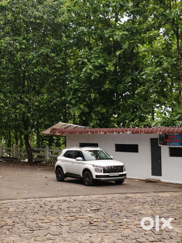 Hyundai Venue 2022 Urgent Sale Negotiable Price Neat Condition