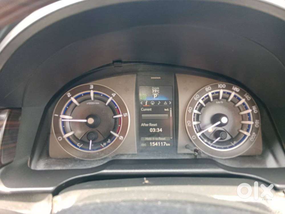 Toyota Innova Crysta 2.8z Automatic, 2018, Diesel