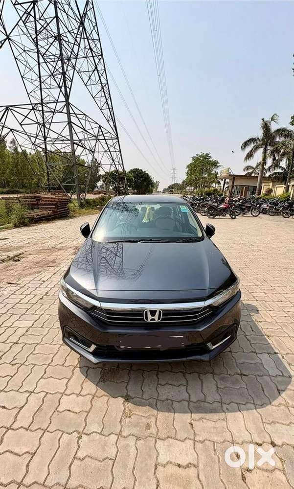 Honda Amaze 2024 Petrol Well Maintained