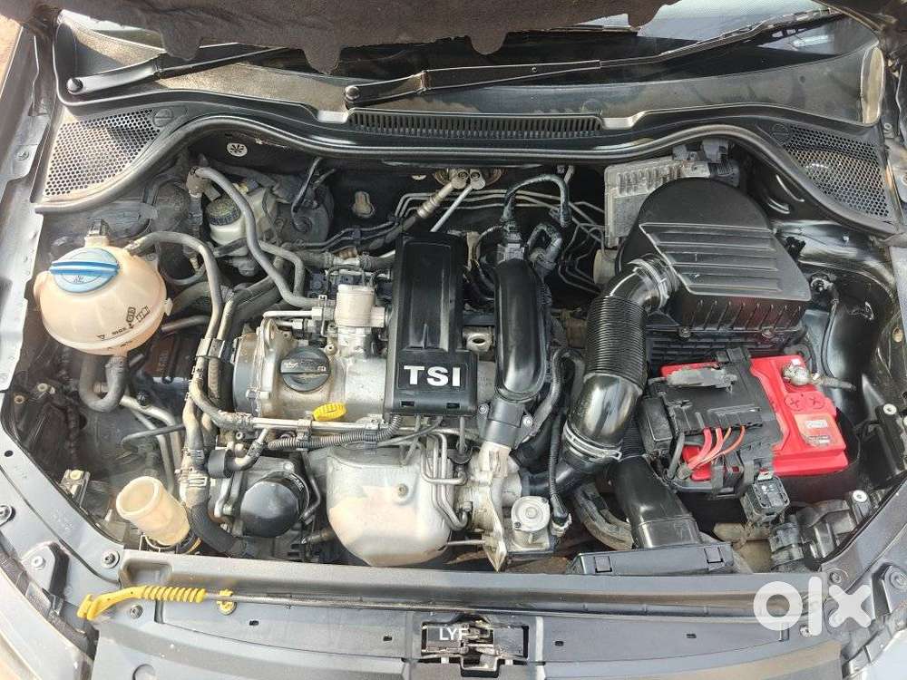 Volkswagen Vento 1.2 Tsi Highline At, 2016, Petrol