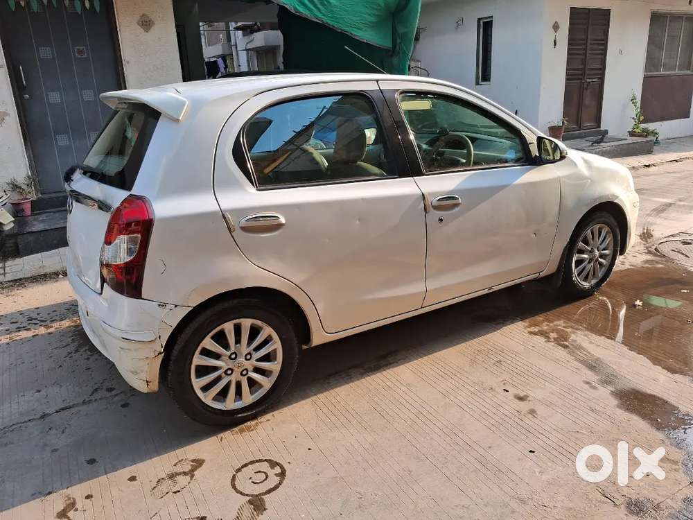 Toyota Etios Liva 2013  Petrol + Cng  98,000 Km  Shela, Ahmedabad