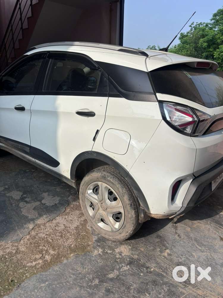 Tata Nexon Petrol 2023
