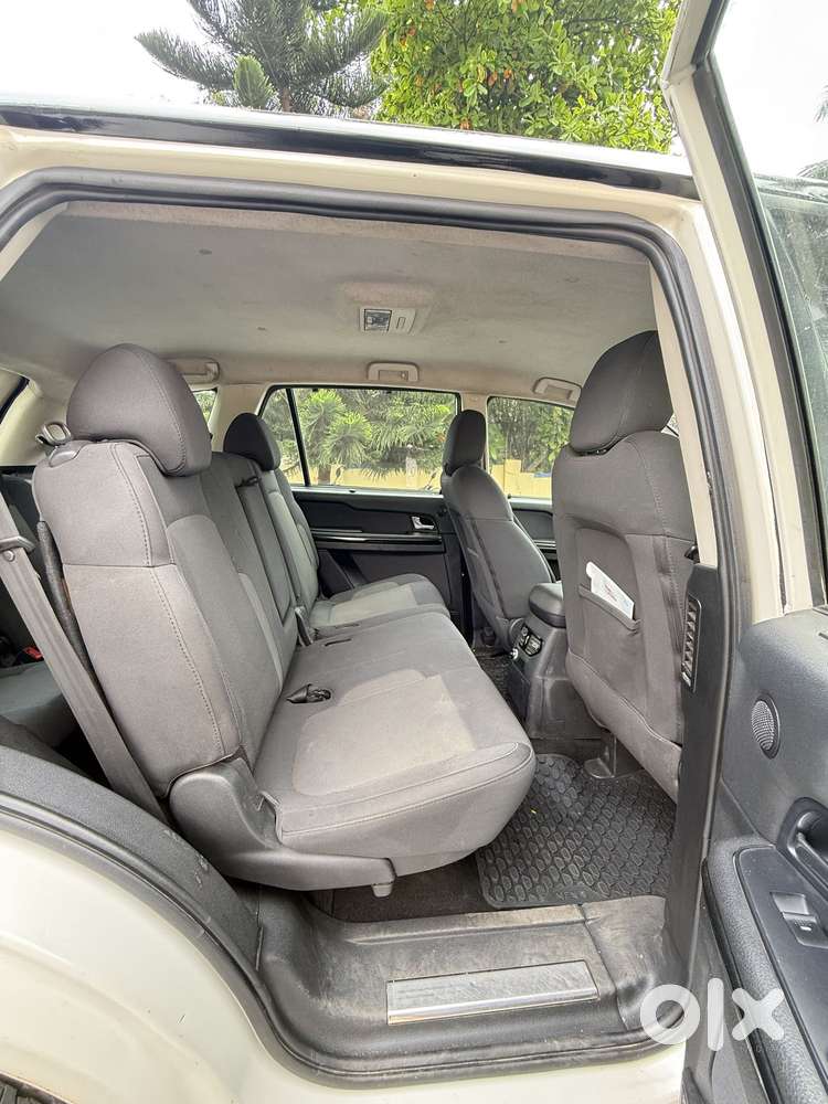 Tata Hexa 2.2 Xe 4x2 7 Str, 2017, Diesel