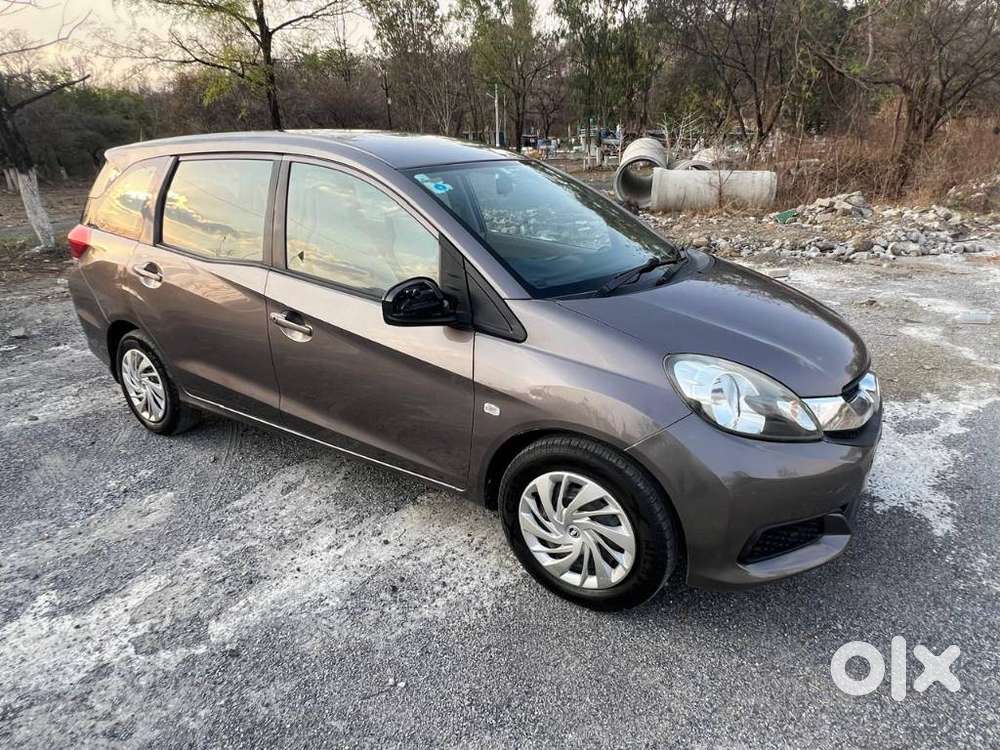 Honda Mobilio 1.5 S I-vtec Mt, 2015, Petrol