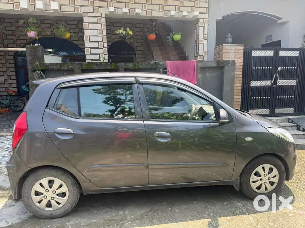 Hyundai I10 Sportz 2012