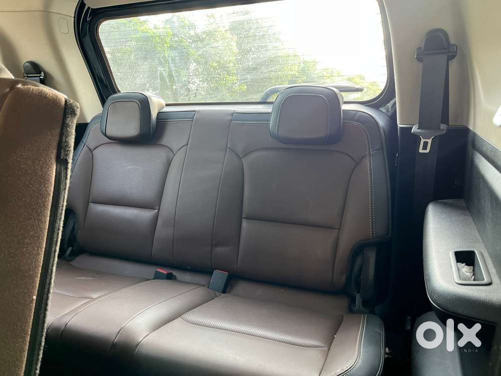Mahindra Scorpio N Z8 Petrol At 7 Str, 2025, Petrol