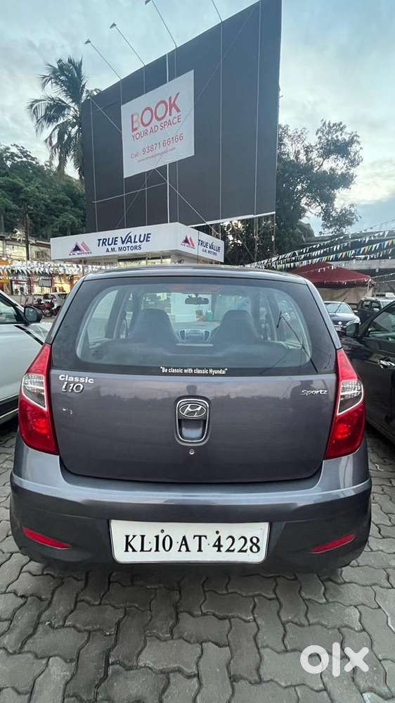 Hyundai I10 2015 Petrol 80000 Km Driven