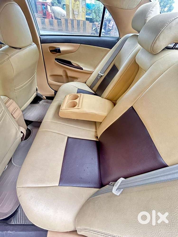 Toyota Corolla Altis 2010