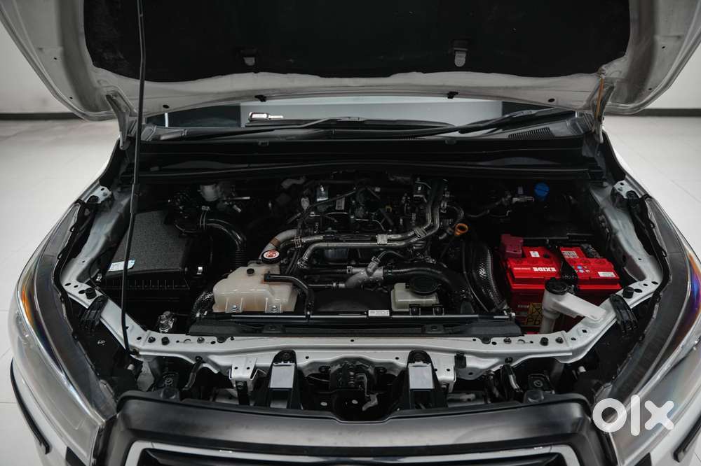 Toyota Innova Crysta 2.4 G Plus Mt 8 Str, 2024, Diesel