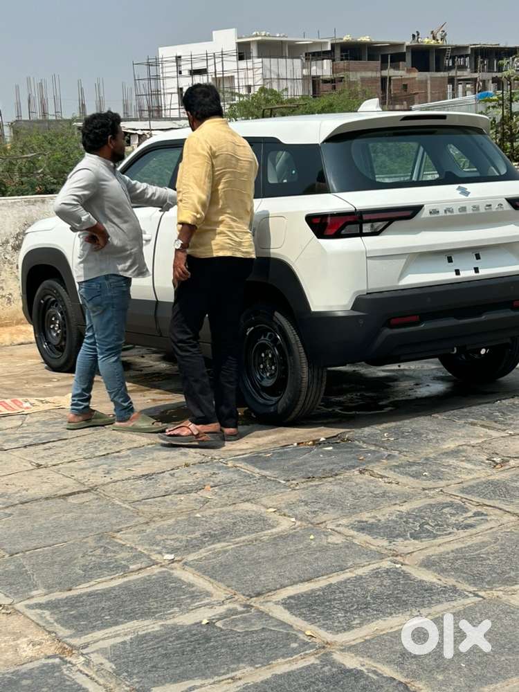Maruti Suzuki Brezza Petrol 2024