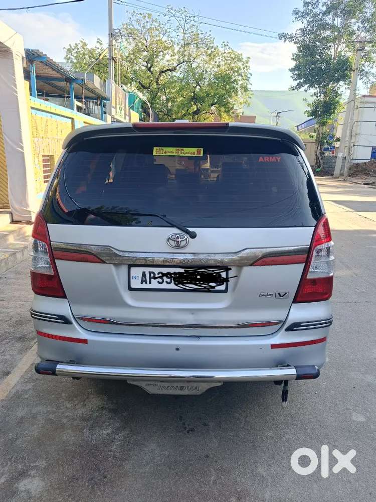 Toyota Innova Diesel 7 Str 2013