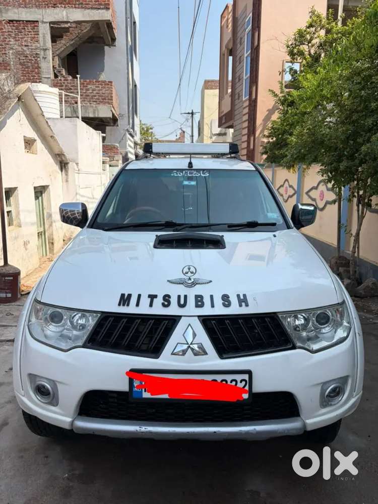 Mitsubishi Pajero Sport 2014