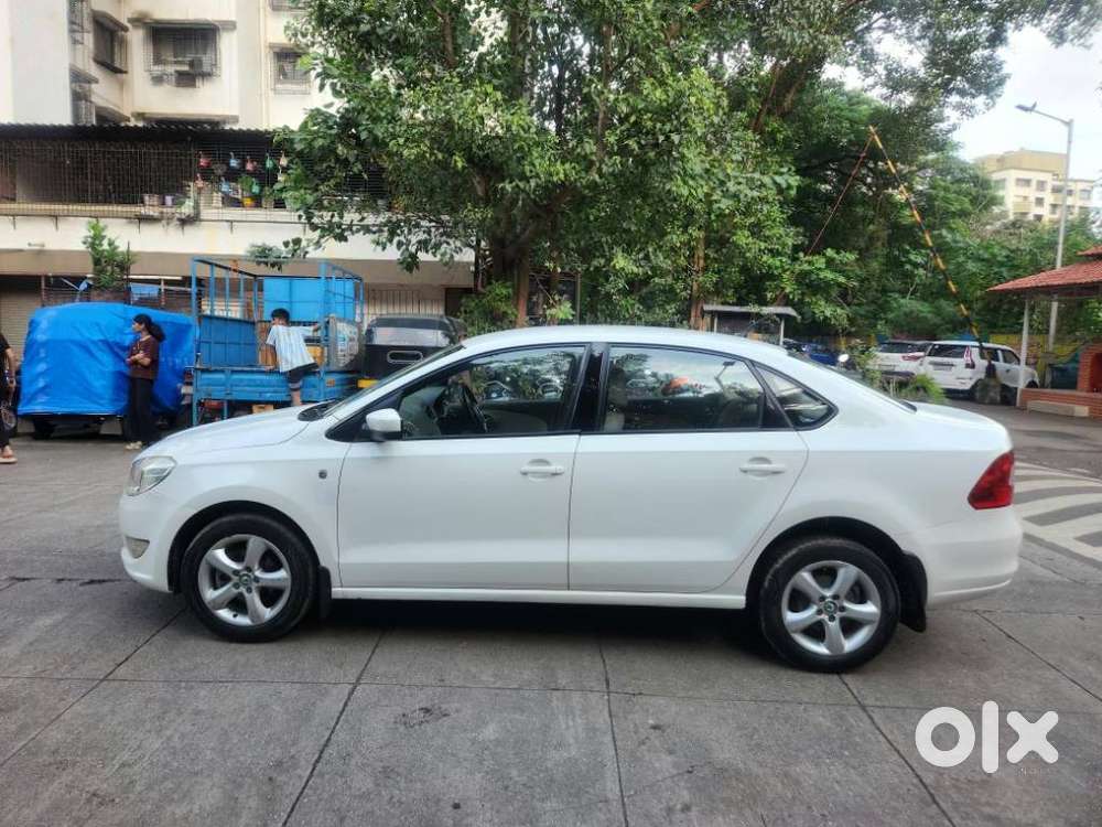 Skoda Rapid 1.6 Mpi Elegance, 2013, Petrol
