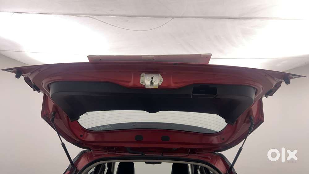 Maruti Suzuki Vitara Brezza 1.5 Zxi Plus At Dual Tone, 2023, Petrol