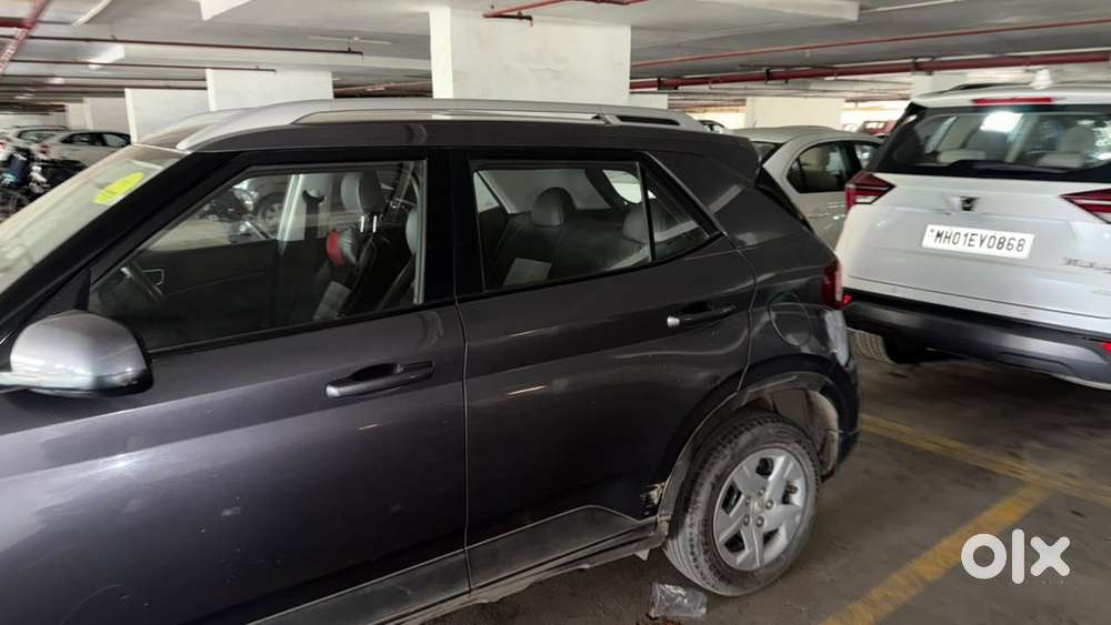 Hyundai Venue Petrol 2019