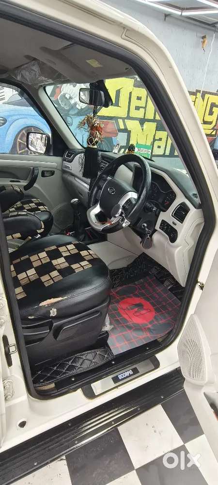 Mahindra Scorpio 2017 Diesel 95000 Km Driven