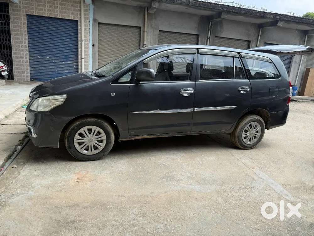 Toyota Innova Diesel 2015