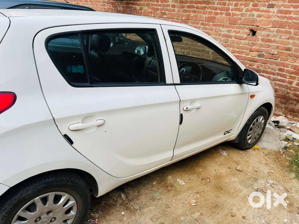 Hyundai I20 2011 Petrol Well Maintained