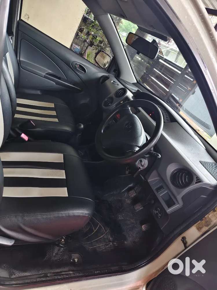Toyota Etios Liva 2012 Petrol