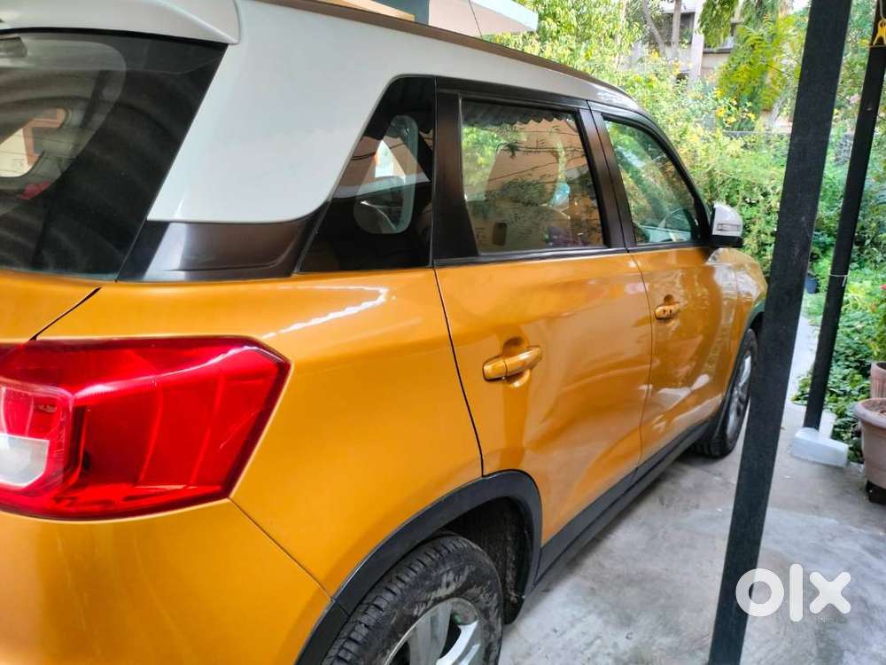 Vitara Brezza Dual Tone Fiery Yellow Zdi+ Manual