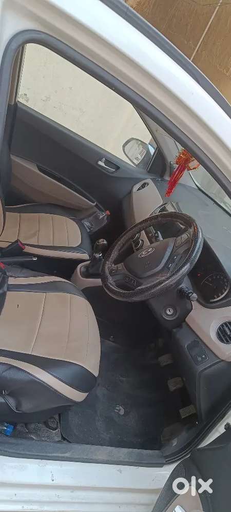 Hyundai Grand I10 2016 Petrol 88350 Km Driven