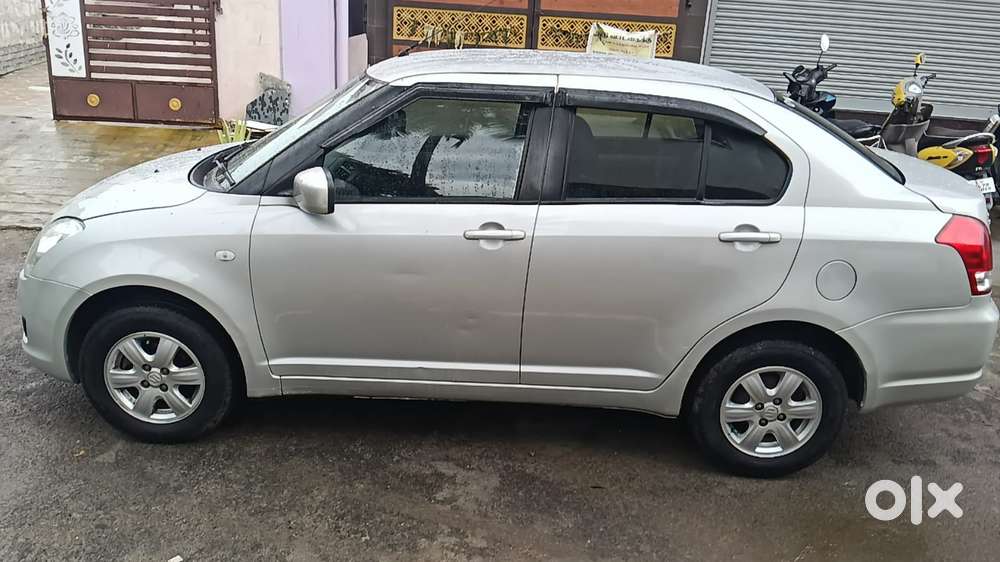 Maruti Suzuki Swift Dzire Zxi, 2012, Petrol