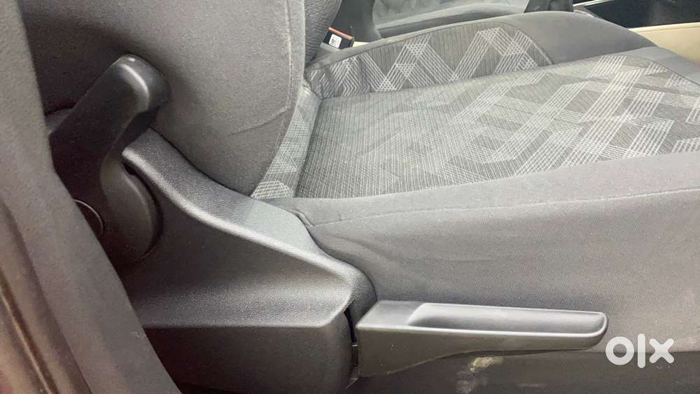 Skoda Slavia 1.0 Ambition Tsi, 2022, Petrol