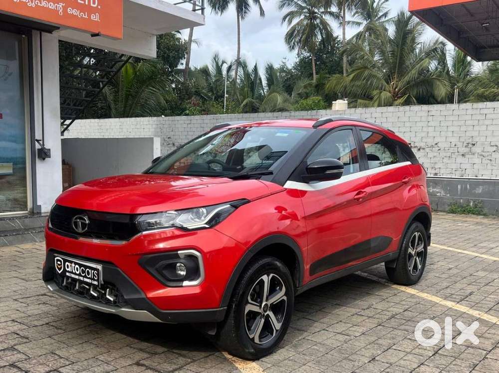 Tata Nexon 1.2 Revotron Xza Plus, 2023, Petrol