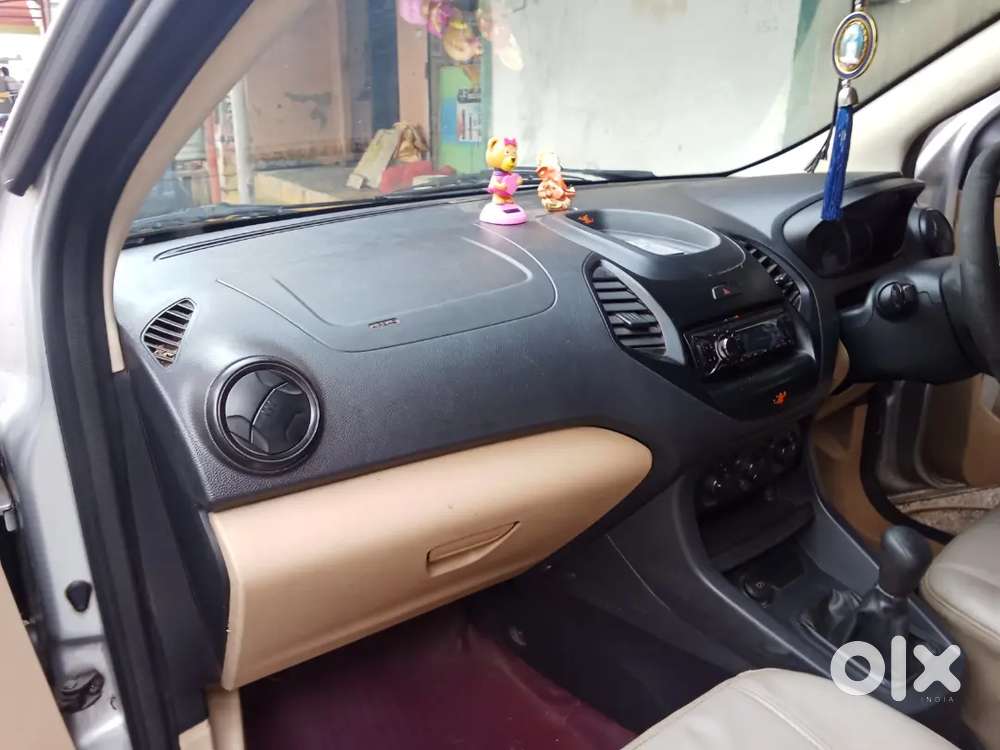 Ford Aspire Titanium Blu 2017