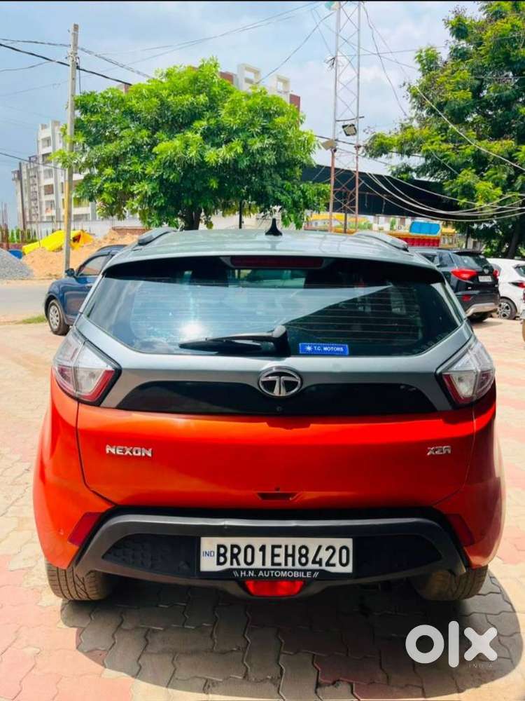 Tata Nexon 1.2 Revotron Xza Plus Dualtone, 2019, Petrol