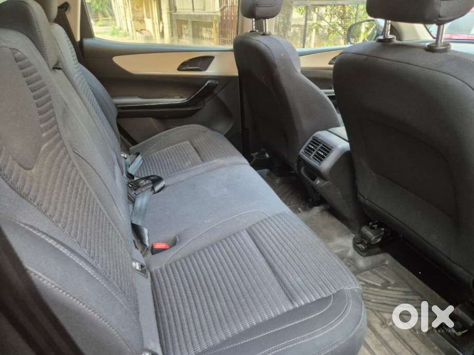 Mahindra Xuv700 2.2 Ax 5 Diesel Mt 7 Str, 2024, Diesel