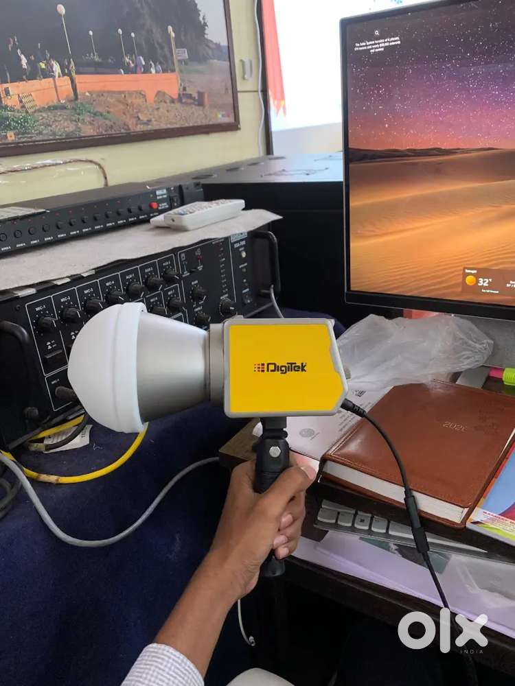 Digitek DCL 100WBC RGB 100W LED VIDEO LIGHT