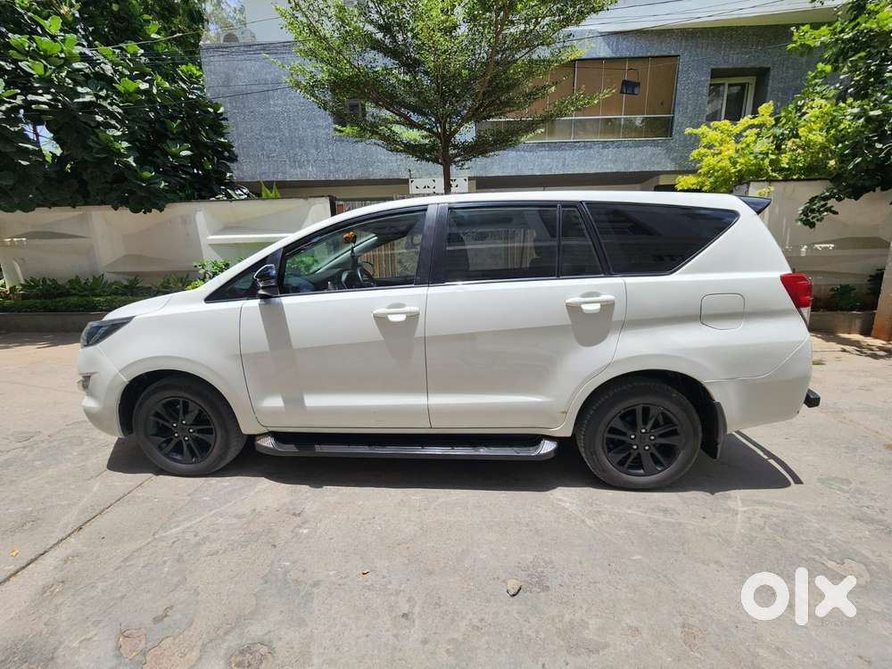 Toyota Innova Crysta 2.4 Gx Limited Edition At 7 Str, 2020, Diesel
