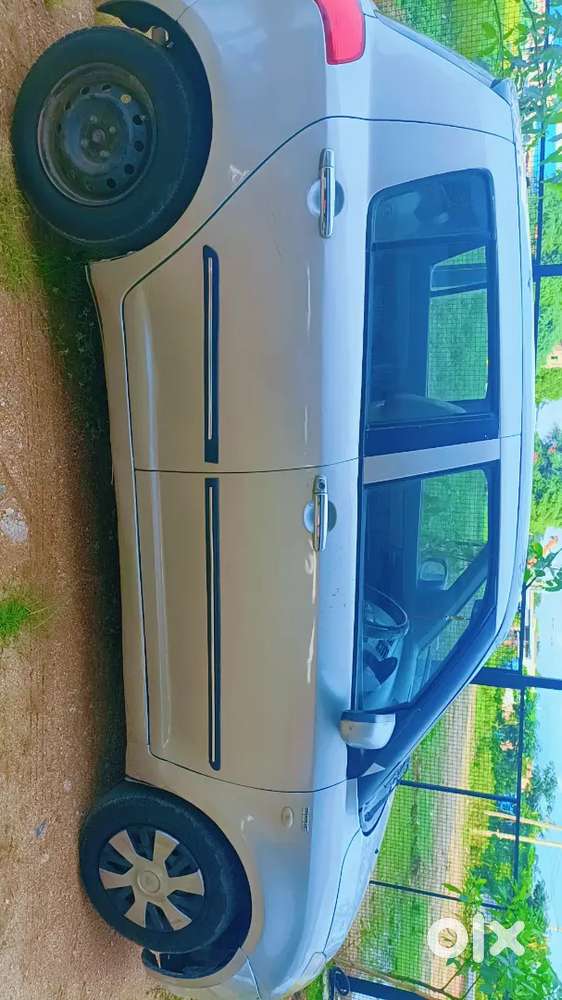 Maruti Suzuki Swift 2011 Diesel 130000 Km Driven