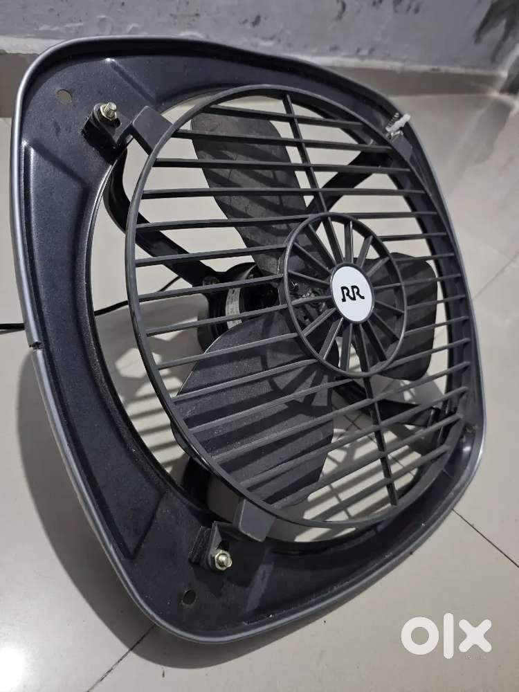 RR EXHAUST FAN
