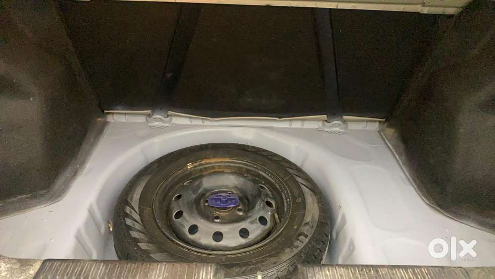 Maruti Suzuki Swift Dzire 1.2 Vxi Bsiv, 2022, Petrol