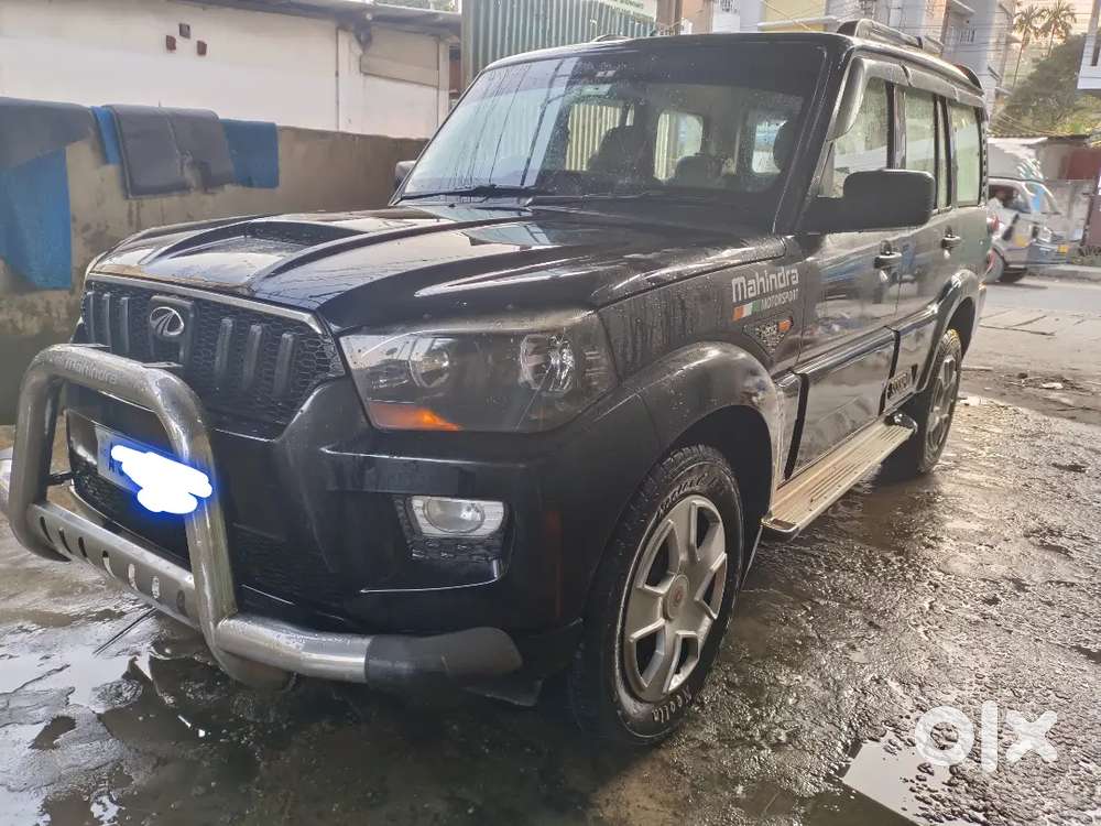 Mahindra Scorpio 2017 Diesel 65216 Km Driven