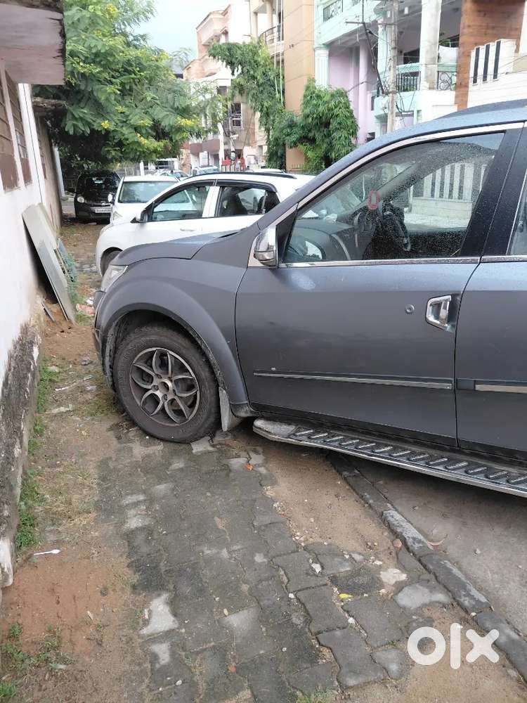 Mahindra Xuv500 2015 Diesel 135000 Km Driven