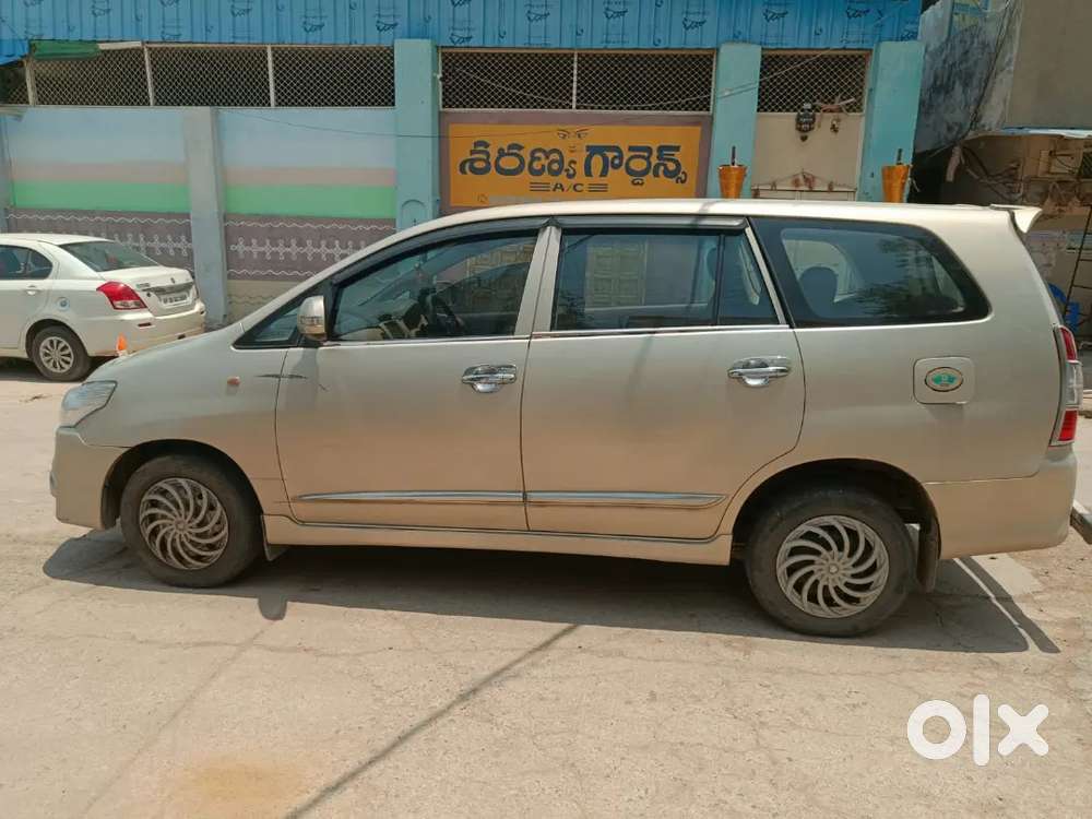 Toyota Innova 2016 Diesel Well Maintained
