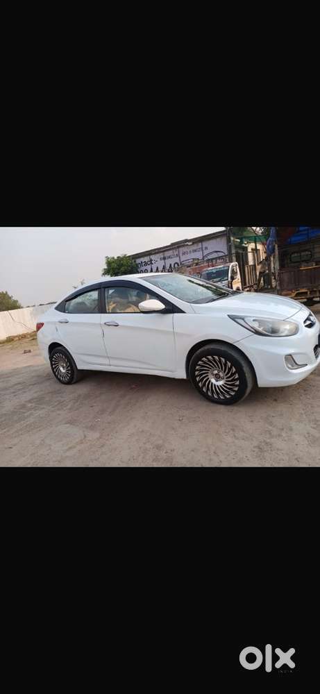 2013 Hyundai Verna Diesel Manual